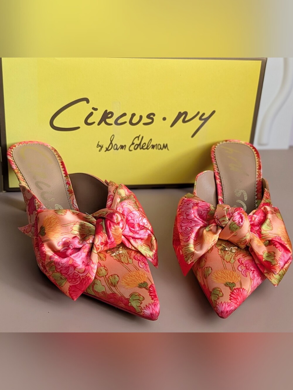 NIB Circus NY Sam Edelman Fiona Floral Bow Mule Heels Apricot Haze Size 8
